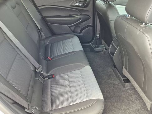 Used 2025 Chevrolet Trax LT FWD image 29