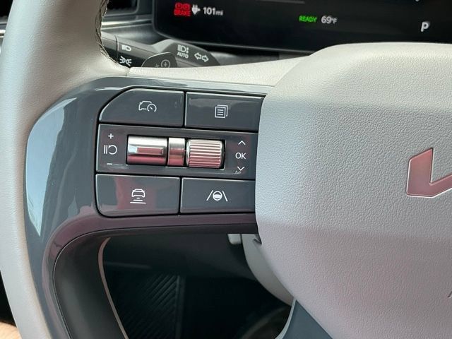 Used 2024 Kia EV9 Land AWD/4WD image 26