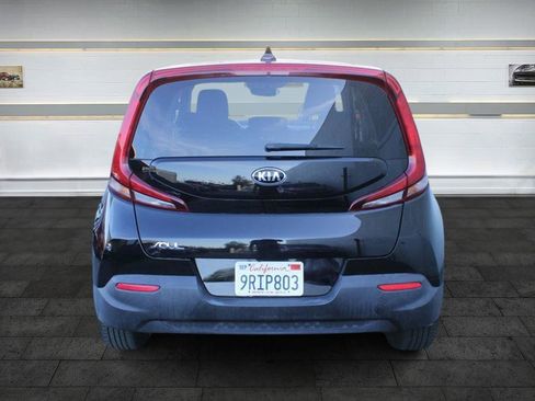 Used 2020 Kia Soul LX image 7