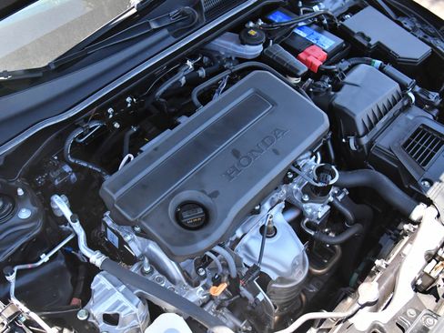 Used 2025 Honda Civic Sport image 42
