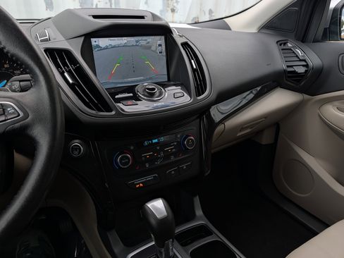 Used 2017 Ford Escape Titanium FWD image 32