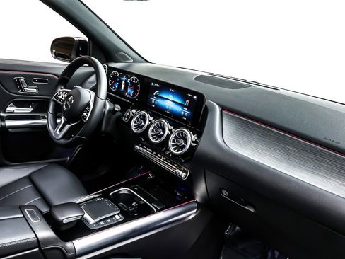 Used 2023 Mercedes-Benz GLA 250 GLA 250 SUV image 17