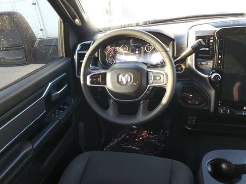 Used 2025 RAM 2500 Big Horn AWD/4WD image 13