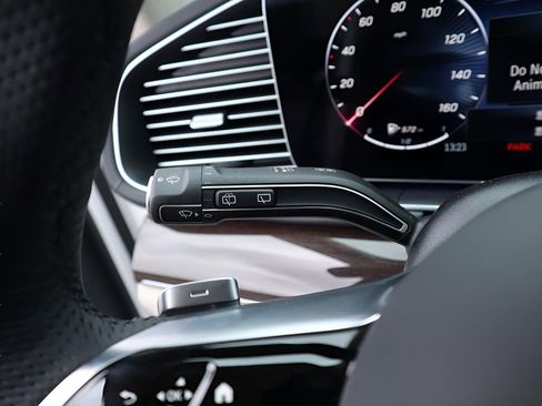 New 2026 Mercedes-Benz GLS 450 4MATIC image 44