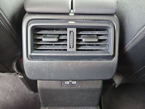 Used 2025 MAZDA CX-50 AWD 2.5 S w/ Preferred Package image 17