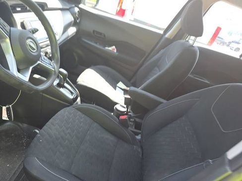 Used 2022 Nissan Kicks S FWD image 7