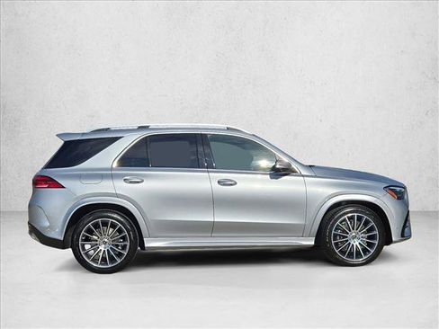 Used 2024 Mercedes-Benz GLE 450 4MATIC image 4
