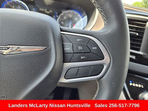 Used 2023 Chrysler Voyager LX image 26