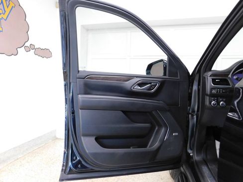 Used 2023 Chevrolet Tahoe LT w/ Luxury Package AWD/4WD image 25
