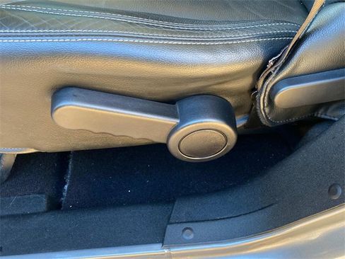 Used 2017 Jeep Wrangler Unlimited Sahara image 15