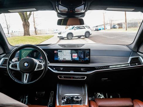 Used 2023 BMW X7 M60i w/ Executive Package image 12