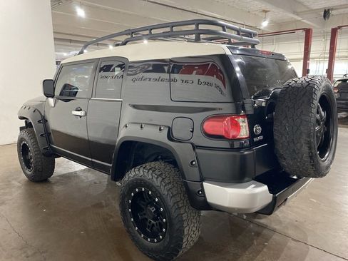 Used 2008 Toyota FJ Cruiser 4WD image 6