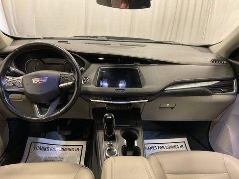 Used 2020 Cadillac XT4 Luxury AWD/4WD image 31