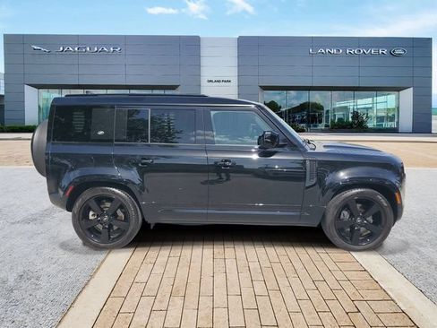 Certified 2024 Land Rover Defender 110 X-Dynamic SE AWD/4WD image 4
