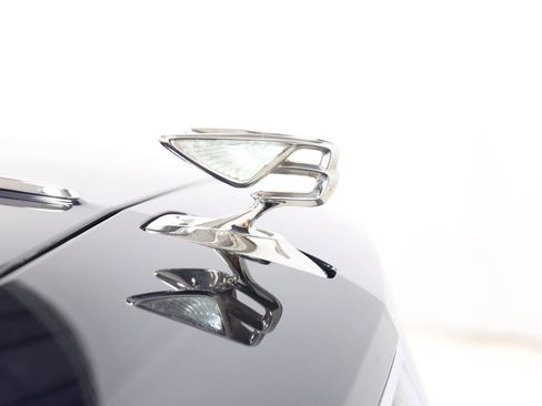 Used 2020 Bentley Flying Spur W12 image 8