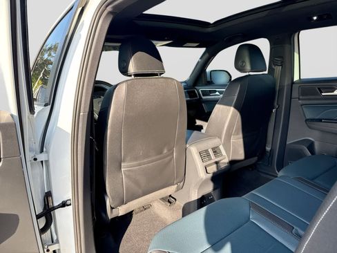 Used 2021 Volkswagen Atlas Cross Sport SEL FWD image 25