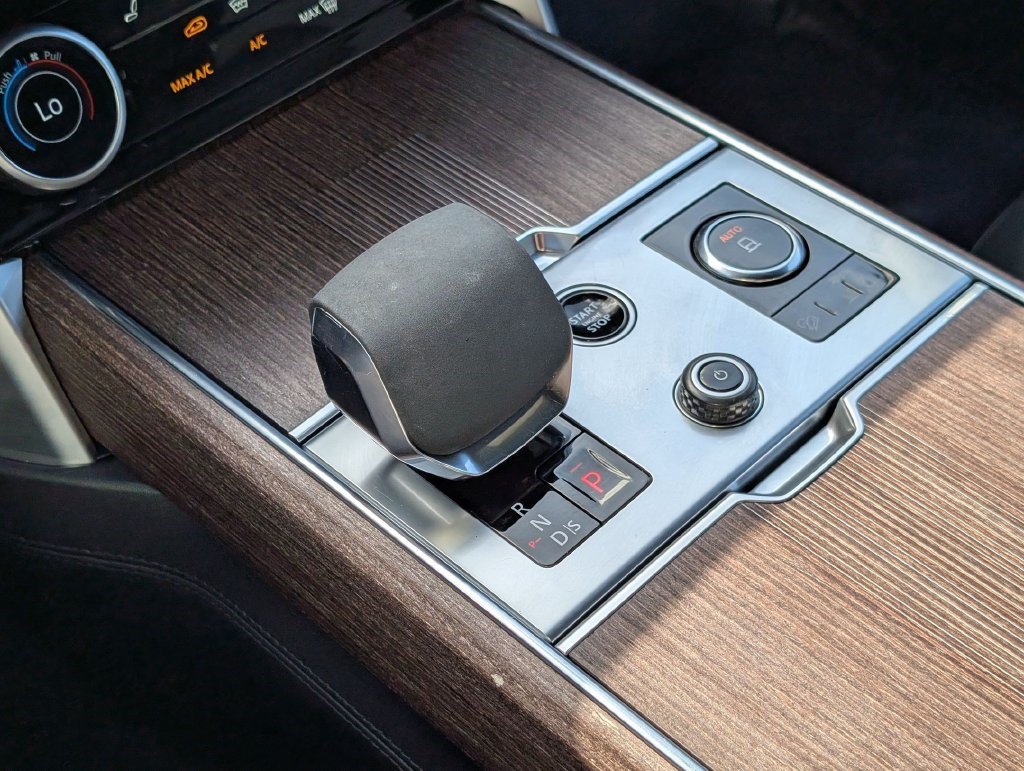 Used 2023 Land Rover Range Rover Autobiography AWD/4WD image 24