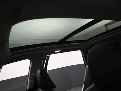 Used 2024 Toyota Grand Highlander XLE image 6