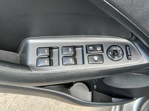 Used 2016 Kia Forte EX w/ EX Premium Technology Package FWD image 17