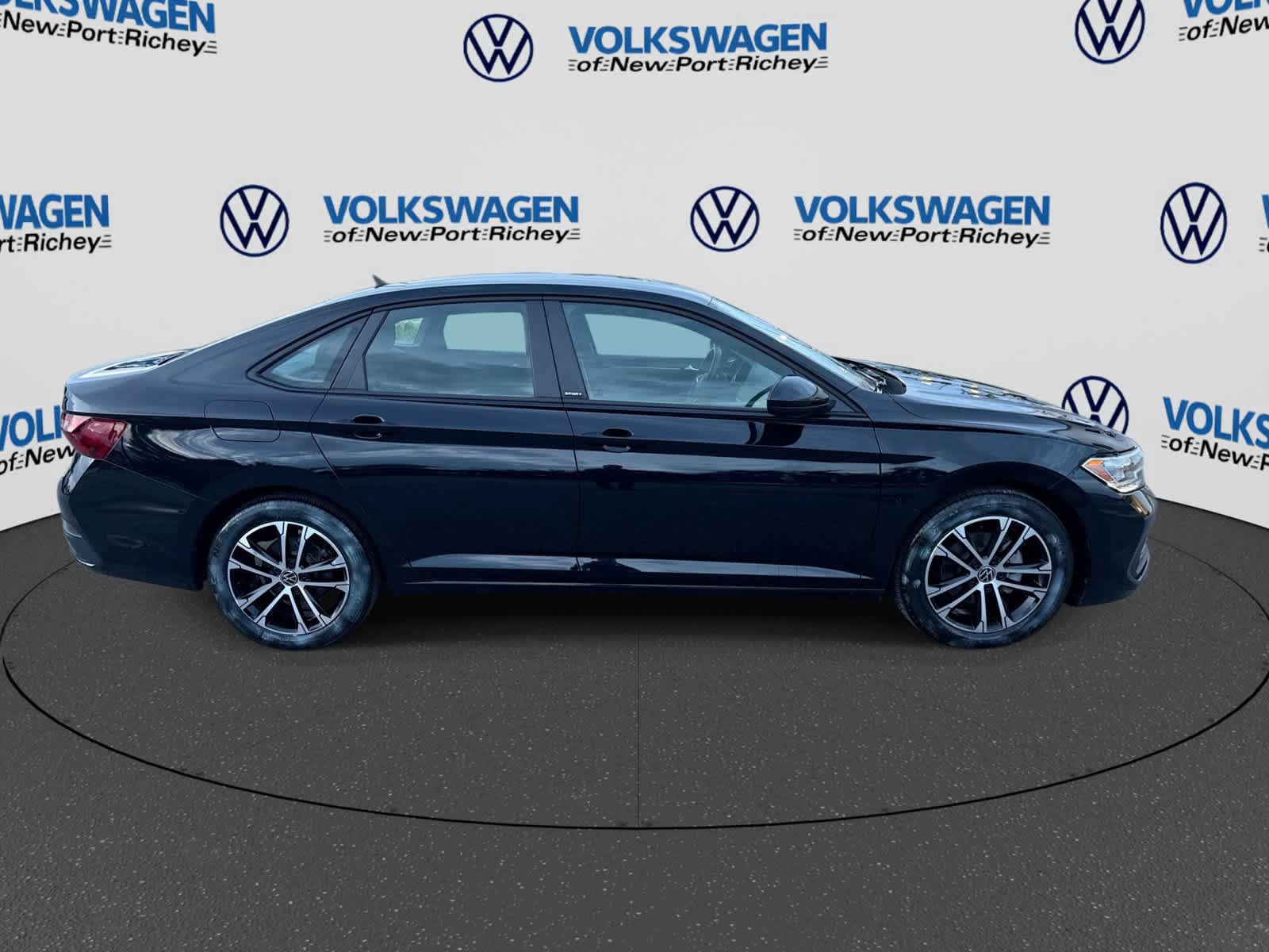 Used 2024 Volkswagen Jetta Sport FWD image 15