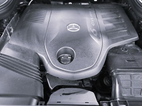 Used 2025 Mercedes-Benz GLS 450 4MATIC image 74