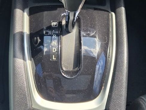Used 2015 Nissan Rogue SL w/ SL Premium Package FWD image 35