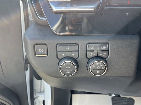 New 2026 Chevrolet Silverado 3500 LT w/ Convenience Package image 14