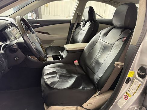 Used 2011 Lexus ES 350 image 5