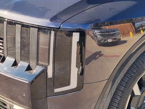 New 2027 Kia Telluride S image 5