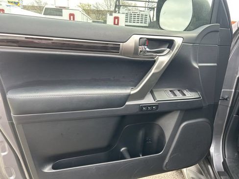 Used 2023 Lexus GX 460 Premium AWD/4WD image 11