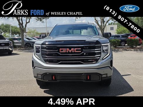 Used 2025 GMC Sierra 1500 AT4 w/ AT4 Premium Package AWD/4WD image 3