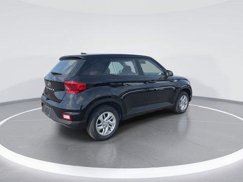 New 2026 Hyundai Venue SE FWD image 8