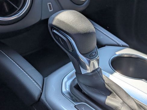 Used 2025 Chevrolet Blazer LT image 19