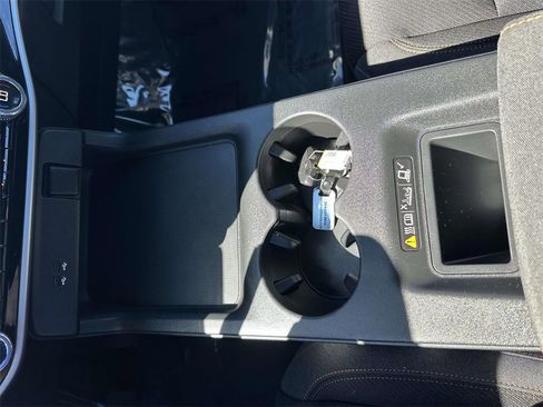 Certified 2024 Honda Prologue EX image 17