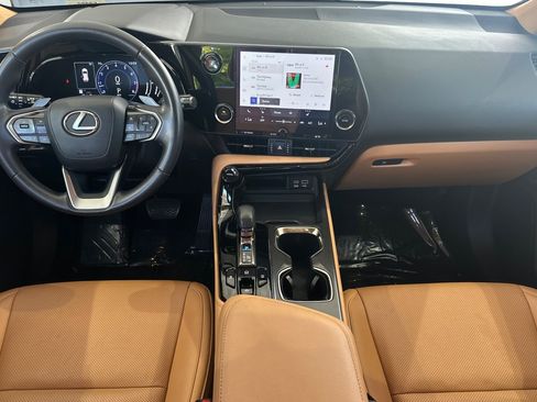 Certified 2024 Lexus NX 250 FWD image 17