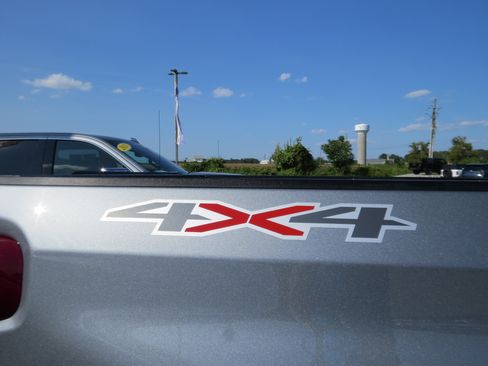 Used 2025 Chevrolet Silverado 1500 Custom w/ Turbomax Blackout Package AWD/4WD image 15