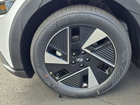 New 2025 Hyundai Ioniq 5 SEL image 11