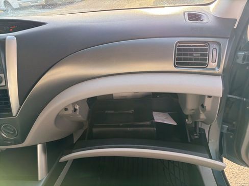 Used 2011 Subaru Forester 2.5X w/ Alloy Wheel Value Pkg image 33