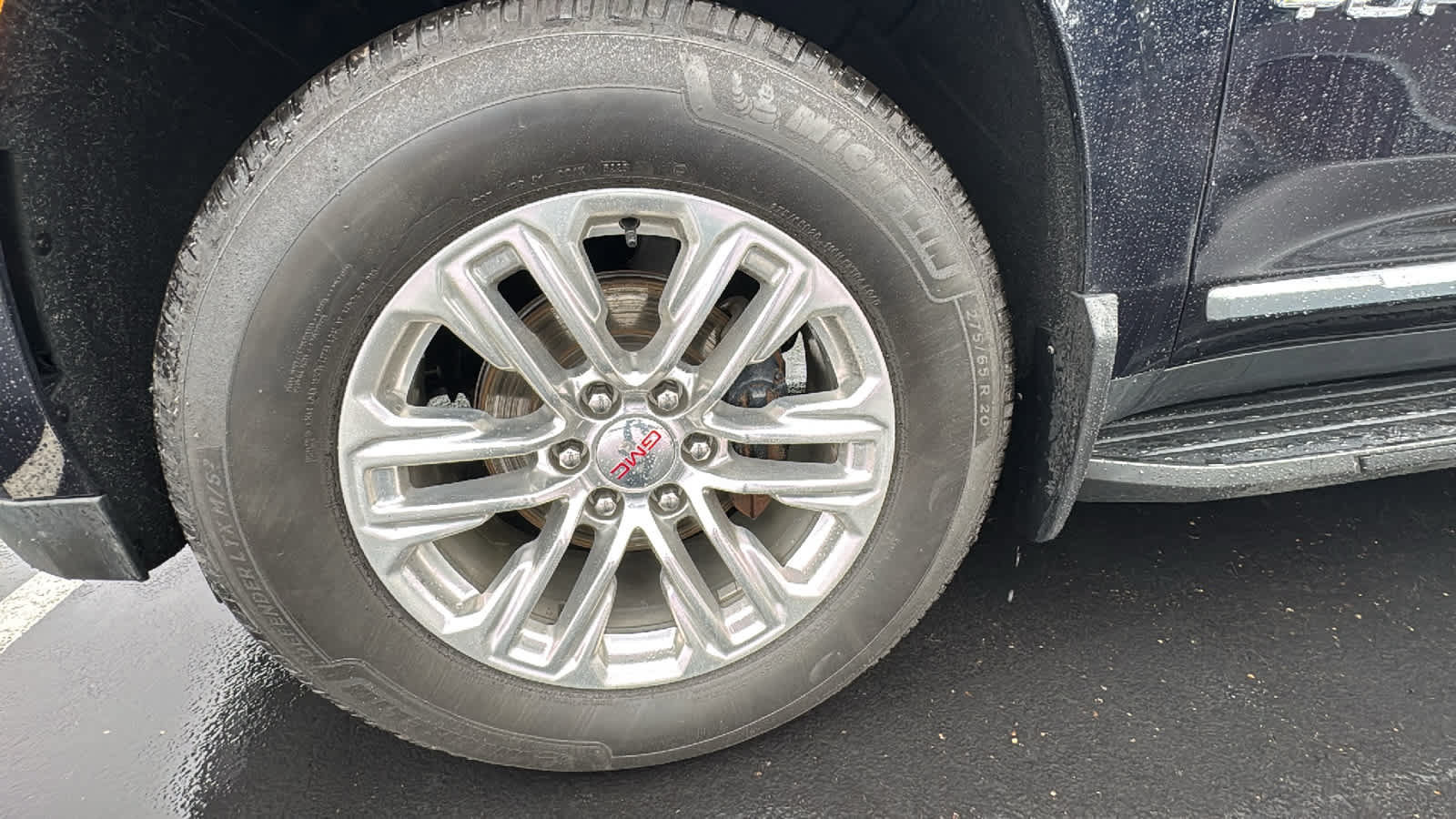 Certified 2023 GMC Yukon XL SLT w/ SLT Premium Package AWD/4WD image 20