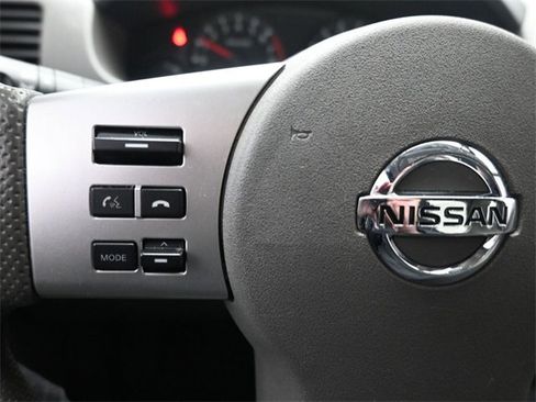 Used 2019 Nissan Frontier S image 25