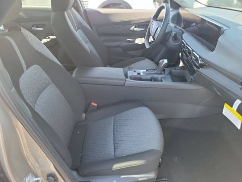 New 2026 Nissan Sentra SV w/ Floor Mat Package FWD image 11