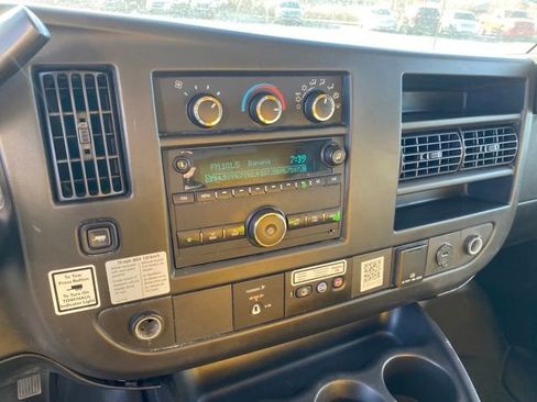 Used 2017 GMC Savana 3500 Work Van image 11