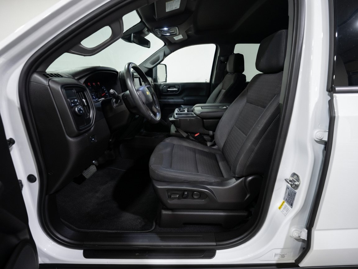 Used 2024 Chevrolet Silverado 2500 Custom w/ Custom Value Package RWD image 14