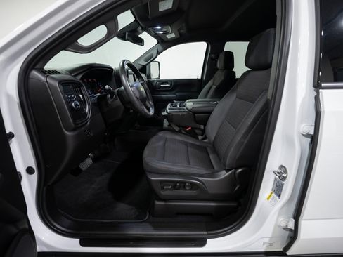 Used 2024 Chevrolet Silverado 2500 Custom w/ Custom Value Package RWD image 14