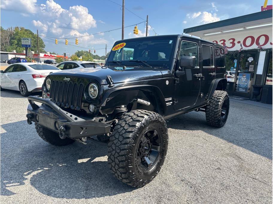 Used 2016 Jeep Wrangler Unlimited Sport w/ Connectivity Group AWD/4WD image 3