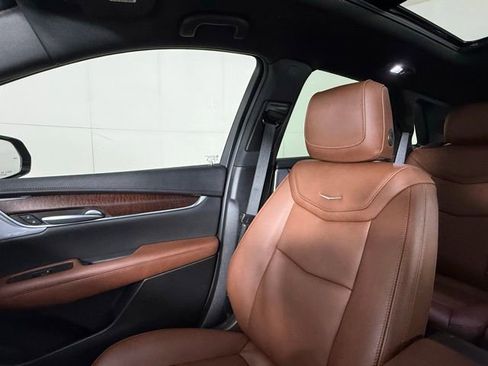 Certified 2023 Cadillac XT5 Premium Luxury w/ Technology Package FWD image 14