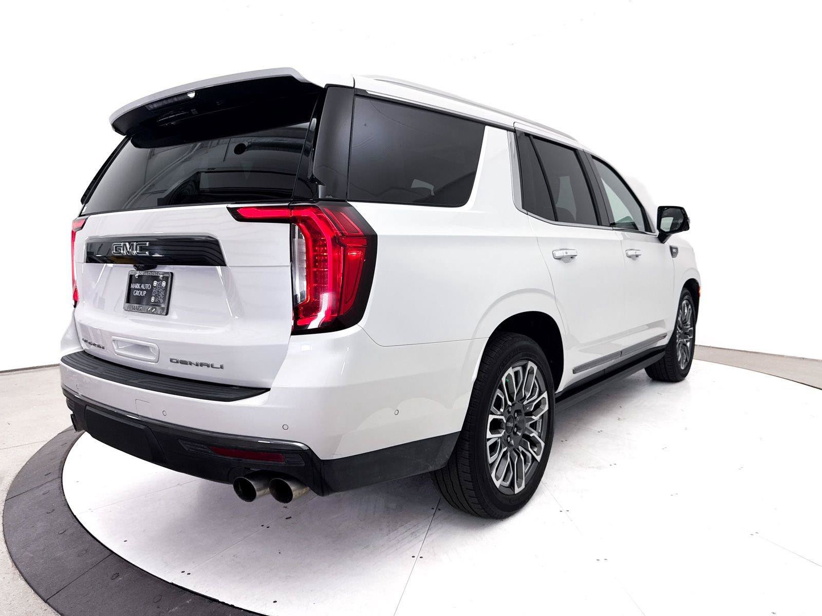 Used 2024 GMC Yukon Denali Ultimate AWD/4WD image 21