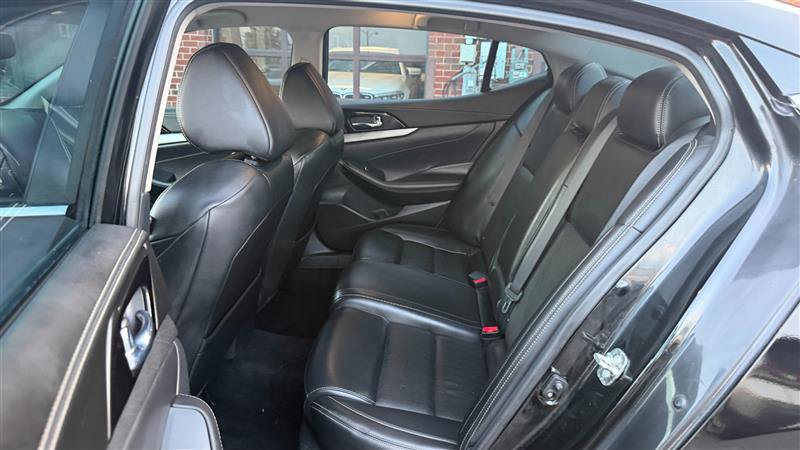Used 2018 Nissan Maxima 3.5 SV FWD image 17
