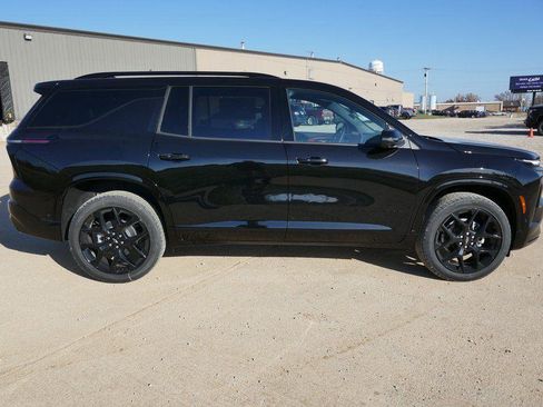 New 2026 Chevrolet Traverse RS image 2