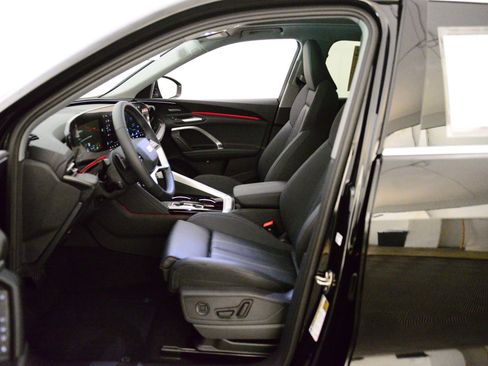 New 2025 Audi Q5 Premium Plus image 23